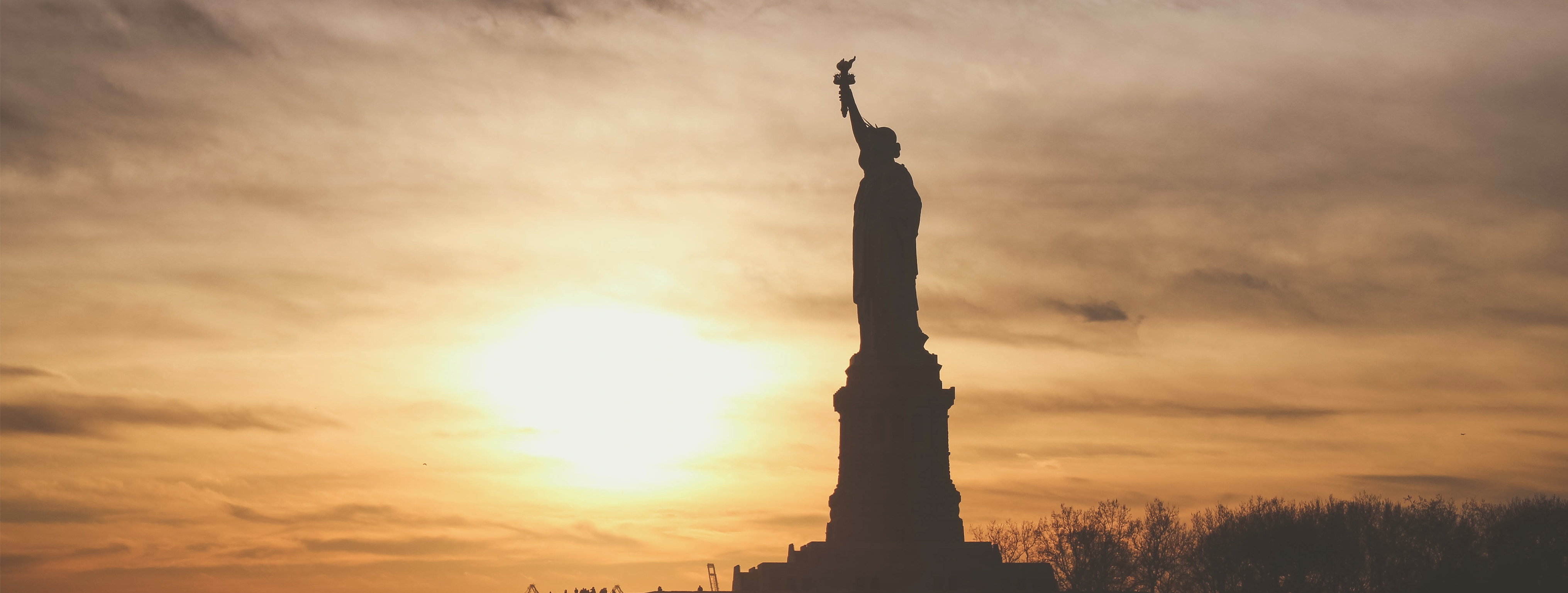 Image - the Statue of LIberty at sunset