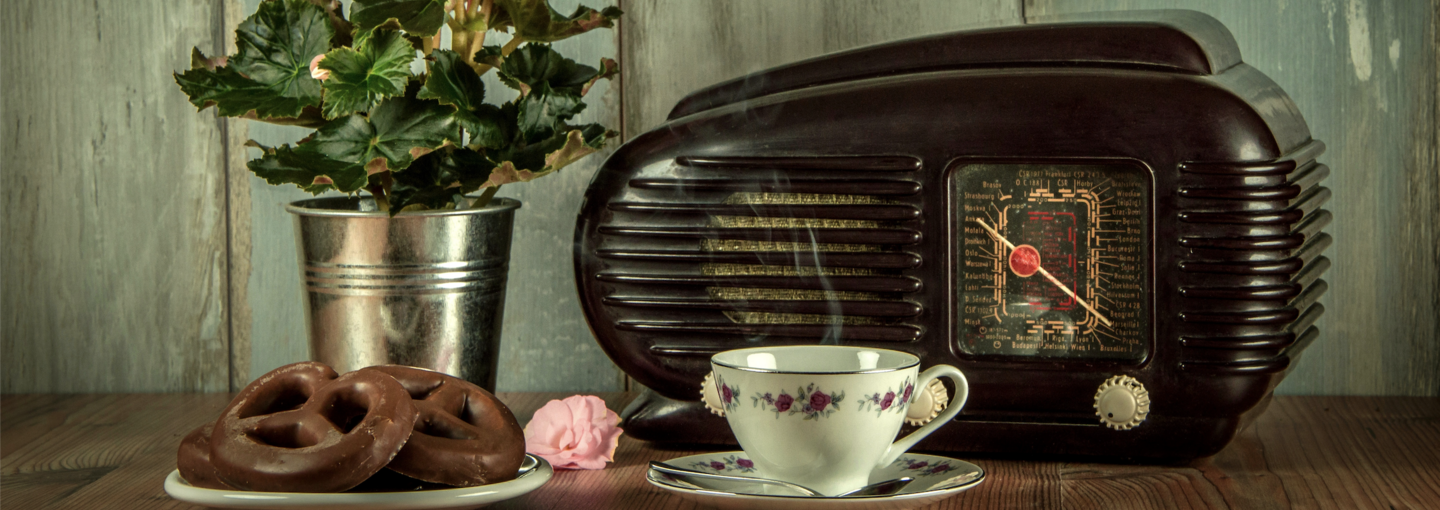 Noah Griffin: A Flash Back To Old-Time Popular Radio Shows Image - old radio