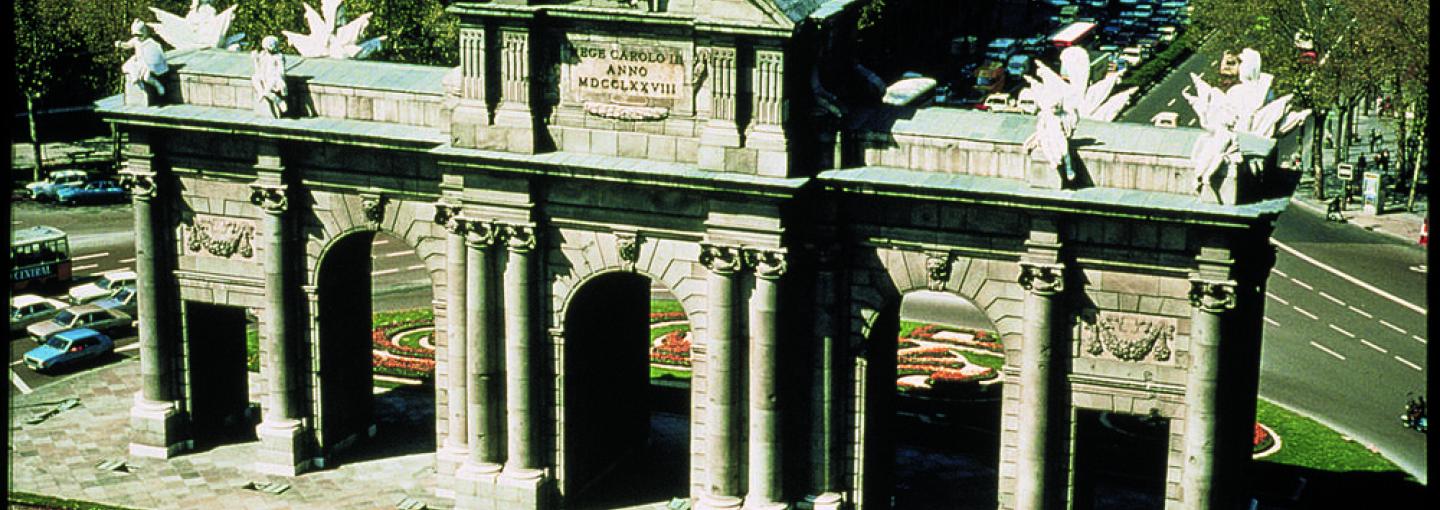 Puerta De Alcala