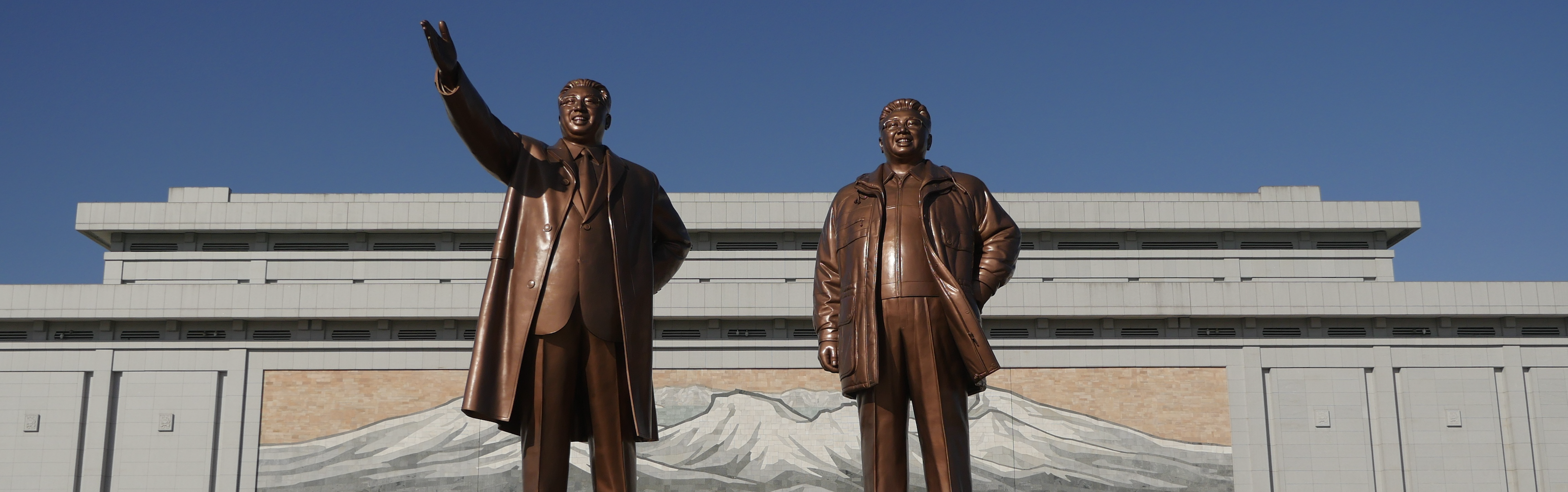 Image - Statues of North Korean leaders