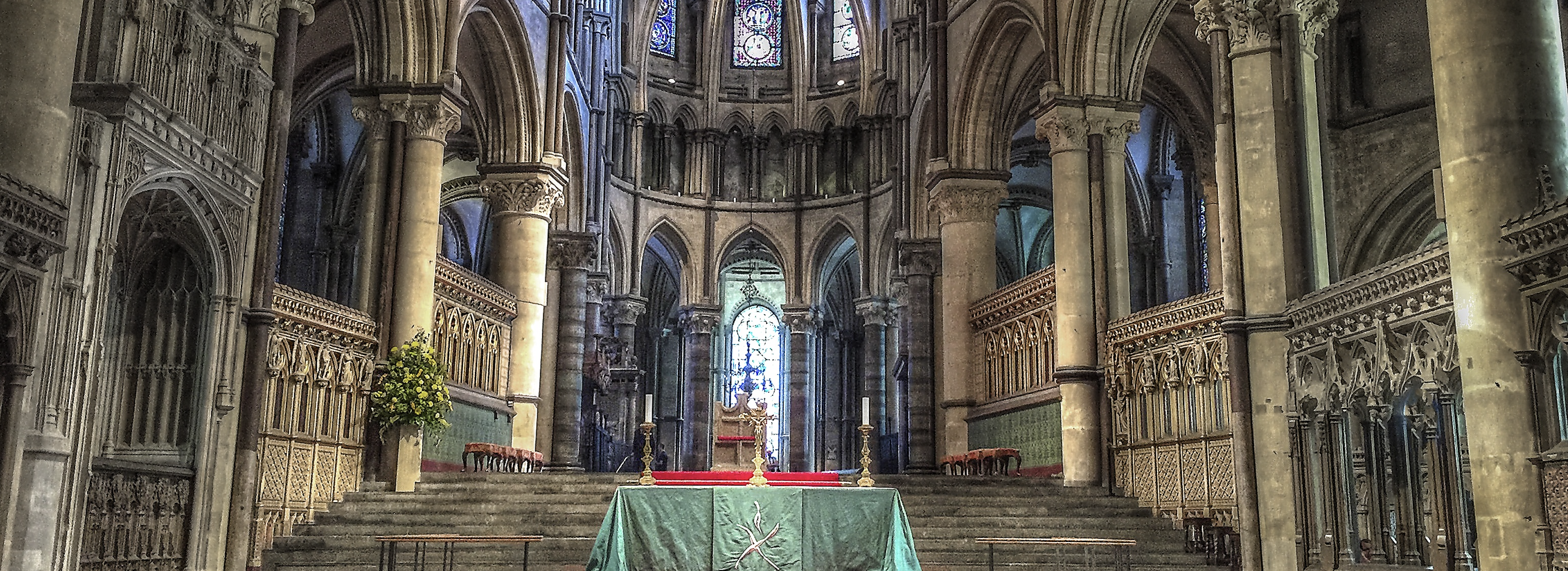 Image - Interior of the Canterbury Cathedral