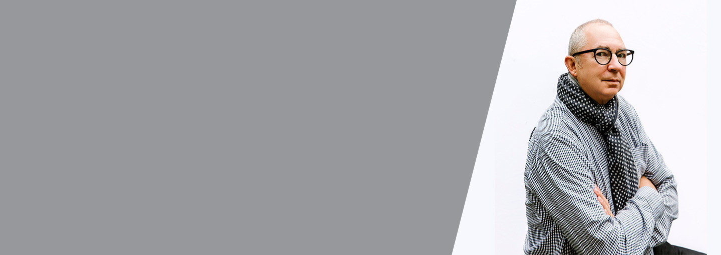 Image - Barry Sonnenfeld wearing long scarf