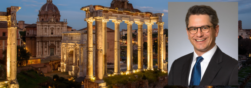 Image - speaker, plus Roman ruins