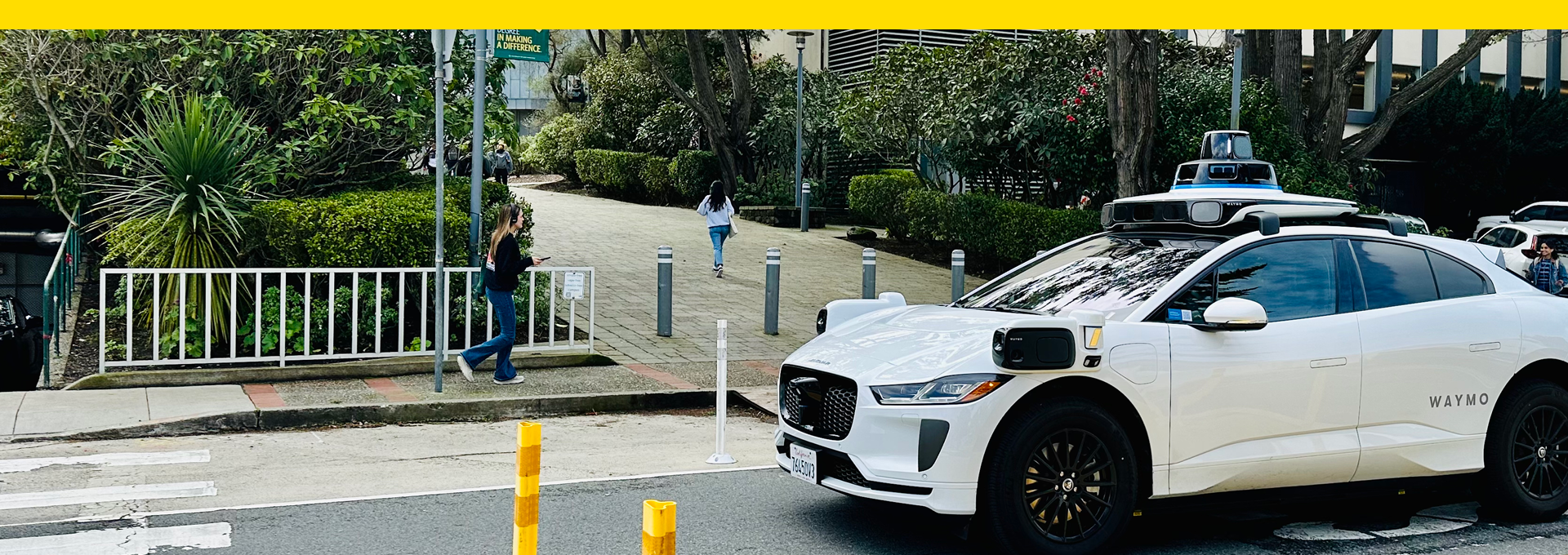 Image - self-driving car on San Francisco street