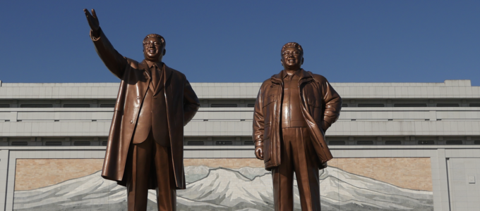 Image - Statues of North Korean leaders