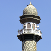 Bridging Islam and the West Image - minarets